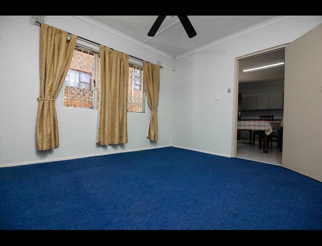 3 BEDROOM HOUSE FOR SALE IN ARENA PARK